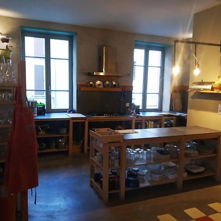 La Maison Rouge - Backpacker Hostel Saint-Etienne  Exteriér fotografie