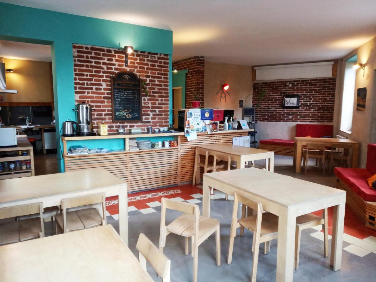 La Maison Rouge - Backpacker Hostel Saint-Etienne  Exteriér fotografie