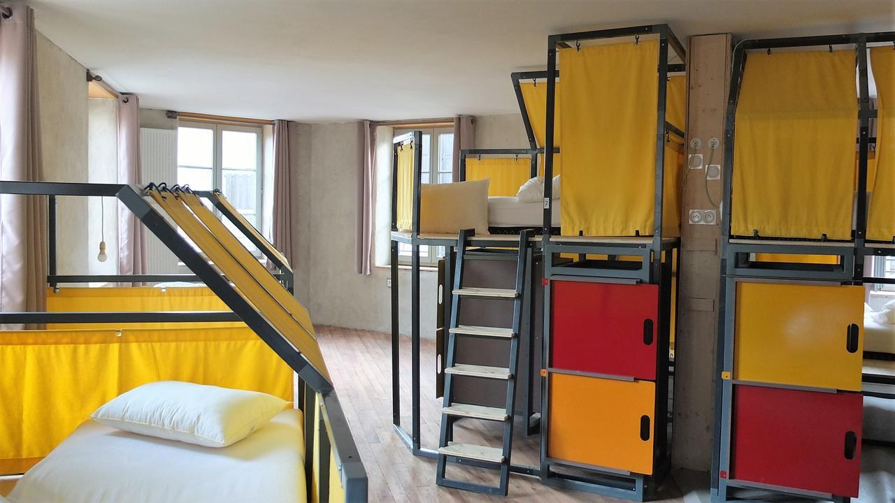 La Maison Rouge - Backpacker Hostel Saint-Etienne  Exteriér fotografie